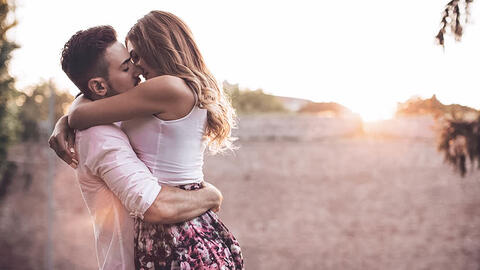 Top 3 cung hoàng đạo "siêu gợi cảm" trong chuyện tình yêu 2020