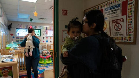 Trường học hiếm thấy trên thế giới nơi nữ sinh "mang con tới trường": Không bài tập về nhà, chỉ có những giấc ngủ ngắn và sự thấu hiểu