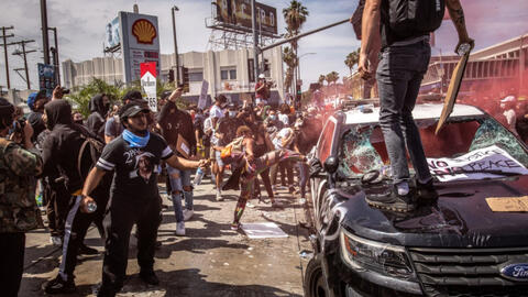 Các thành phố của Mỹ đã ban bố lệnh giới nghiêm và kích hoạt Vệ binh Quốc gia