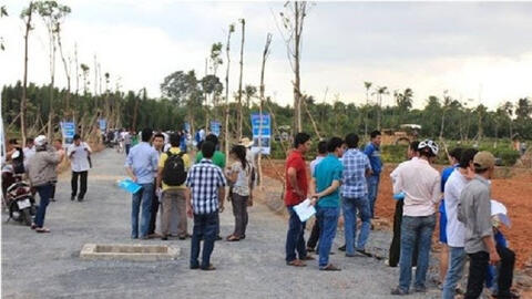 Ngân hàng Nhà nước cảnh báo tín dụng bất động sản tại các địa bàn đang sốt đất