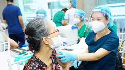 Cả nước có thêm 16.417 ca dương tính COVID-19 trong ngày 6/1