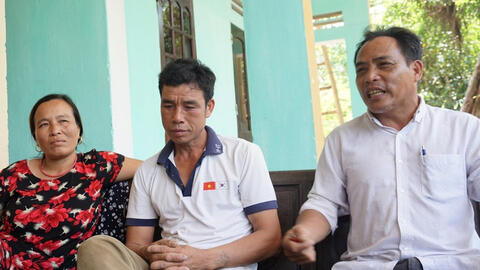 Trưởng thôn ở Thanh Hóa xin lỗi người dân vì vận động ký đơn từ chối nhận hỗ trợ