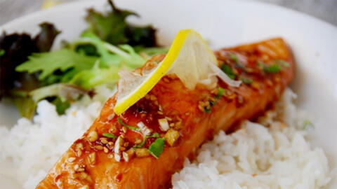 8 thực phẩm chống viêm giúp giảm cân, hội chị em muốn giảm số đo vòng eo rất nên ăn