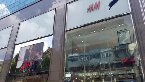 Hệ thống H&M và Zara trên toàn quốc vẫn hoạt động bình thường