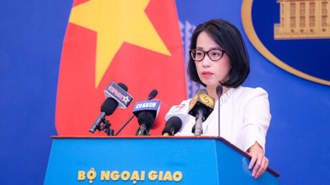 Yêu cầu Trung Quốc rút ngay tàu Hướng Dương Hồng 10 khỏi vùng biển Việt Nam