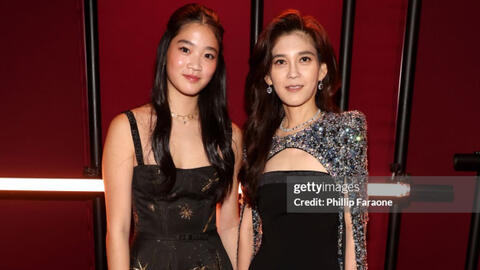 Đại Công chúa Samsung sánh vai cháu gái Lee Won Ju tại sự kiện khủng, thần thái "tràn màn hình" xứng danh tài phiệt đỉnh nhất Hàn Quốc