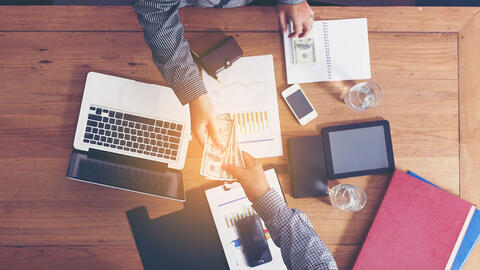 Nhận định thị trường phiên giao dịch chứng khoán ngày 27/1: Có thể nâng tỷ trọng ngắn hạn