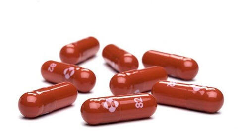 Mỹ phê duyệt thuốc viên Molnupiravir điều trị COVID-19