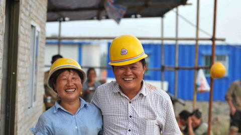 Bố mẹ ở nhà ăn cơm trắng với rau, con ra ngoài đãi bạn ăn linh đình, đây là kiểu nuôi dạy con tai hại nhất