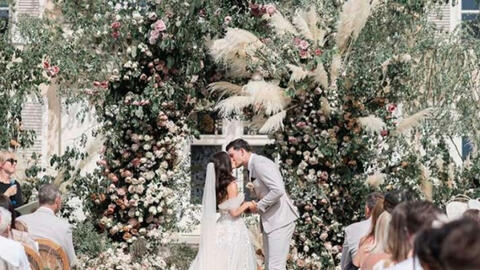 Đằng sau "thương vụ sụp đổ" của Harry Maguire và đám cưới xa hoa hơn 15 tỷ với bạn gái thanh xuân