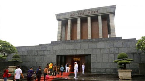 Lăng Chủ tịch Hồ Chí Minh mở cửa trở lại từ 16/8