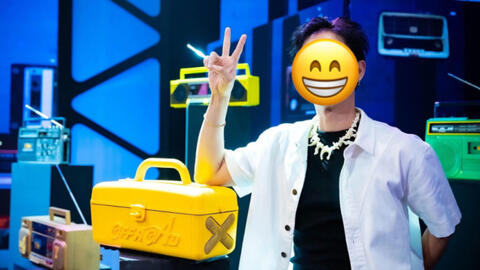 Ít ai biết nam ca sĩ Việt này từng tốt nghiệp thủ khoa lại còn làm giáo viên, xem lượng người theo học mà choáng