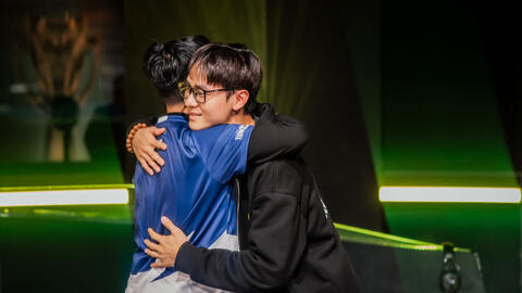 Loạt ảnh đầy cảm xúc của trận "đại chiến VCS" tại CKTG 2023: GAM chiến thắng nhưng ai cũng xứng đáng được đi tiếp!