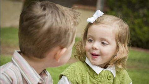 Những biểu hiện trẻ có EQ thấp ba mẹ chớ xem thường