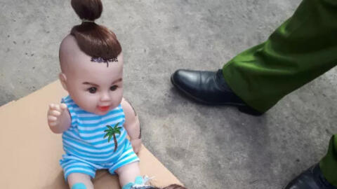 Thu giữ 71 búp bê nghi là Kumanthong, có loại lên đến cả trăm triệu đồng