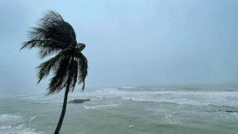 Thực hư thông tin 40.000 khách mắc kẹt ở Phú Quốc