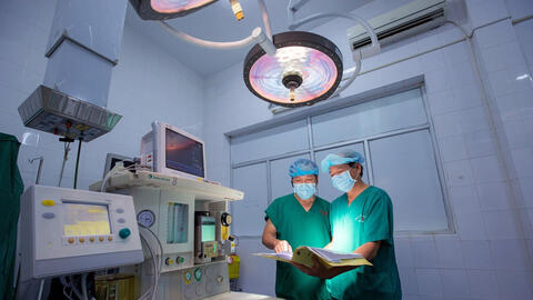 Bệnh viện Bưu Điện TP.HCM nói gì về lùm xùm hơn 600 bác sĩ nghỉ việc