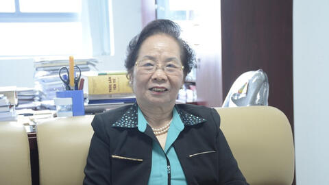 GS.TS Nguyễn Thị Doan: 'Nữ trí thức trước hết, phải vượt qua chính mình'