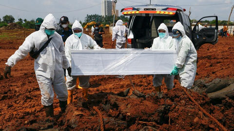 Indonesia: Các bệnh viện trở thành "vùng chiến sự" khi người chết vì Covid-19 tăng vọt