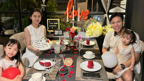 Đội trưởng đội tuyển Việt Nam kỷ niệm 6 năm ngày cưới với vợ hoa khôi: Cuộc sống viên mãn đủ cả nhà lầu, xe hơi