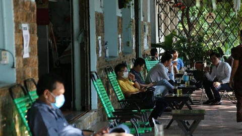 Chuyên gia khuyến cáo cách phòng tránh lay nhiễm Covid-19 khi đi ăn ở nhà hàng