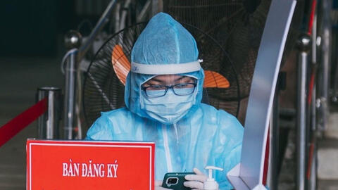 Điều tra nguồn lây của hai ca nghi nhiễm COVID-19 ở Hóc Môn