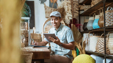 Các doanh nghiệp vừa và nhỏ châu Á xoay xở thế nào sau COVID-19?