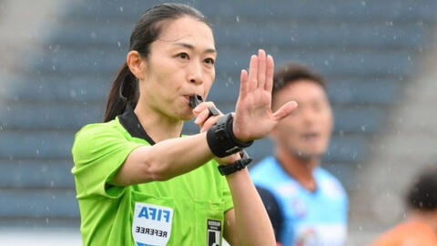 Các nữ trọng tài tại World Cup 2022: "Chúng tôi đến đây vì chúng tôi xứng đáng"