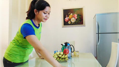 Chật vật tìm người giúp việc Tết