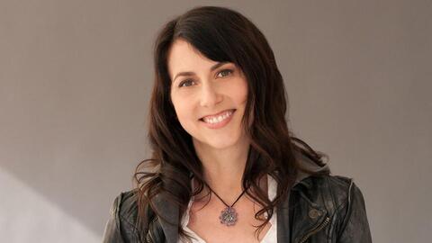 Vợ cũ của tỷ phú Jeff Bezoschi hàng tỷ USD cho hoạt động từ thiện