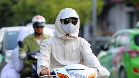 Tiếp tục nắng nóng gay gắt, Hà Nội và Đà Nẵng có chỉ số tia UV ở mức gây hại cao