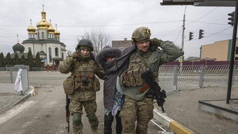 Bên trong chiến sự Ukraina: Hy vọng le lói giữa xác người