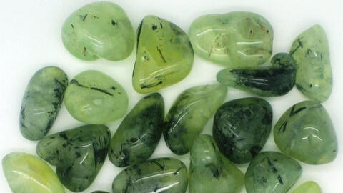 Loại đá phong thủy nào giúp hấp thu năng lượng tích cực?