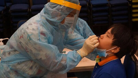 2 trường tại TP.HCM cho học sinh nghỉ học vì có F1 của bệnh nhân COVID-19