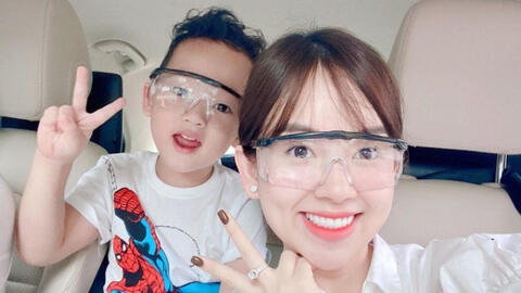 Con trai Ly Kute rất mê trò chơi này, chỉ tốn vài chục nghìn đồng mà mang lại nhiều lợi ích, giúp trẻ phát triển trí thông minh