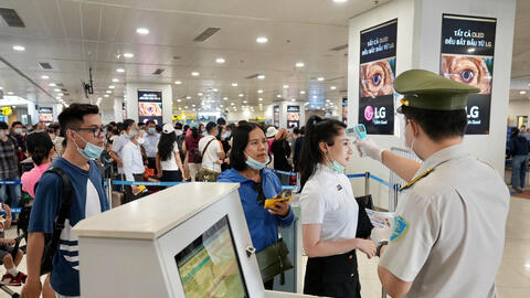 Khách đi lại dịp cao điểm 30/4 đạt mức kỷ lục tại sân bay Nội Bài