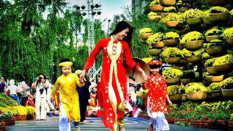 Mùng 2 Tết Nhâm Dần 2022, xuất hành giờ nào tốt?