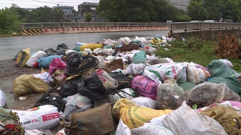 Phó Chủ tịch Hà Nội chỉ đạo khẩn về việc xử lý ô nhiễm bãi rác Nam Sơn