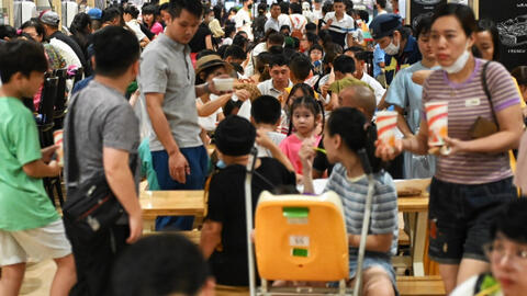 Người dân Hà Nội lao đao vì mất điện