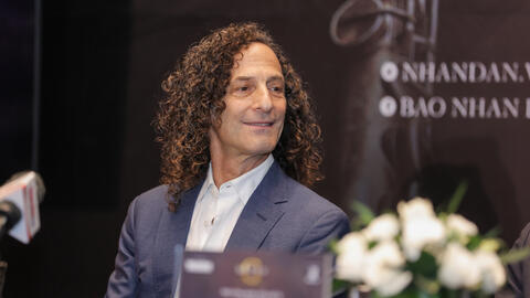 "Huyền thoại" saxophone Kenny G tiết lộ kế hoạch ghé thăm phố cổ Hội An