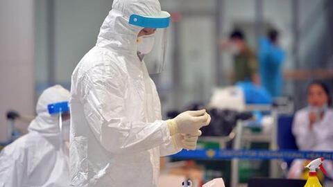 Dừng xét nghiệm virus SARS-CoV-2 với người nhập cảnh vào Việt Nam
