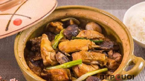 Món ngon mỗi ngày: Gà kho nấm