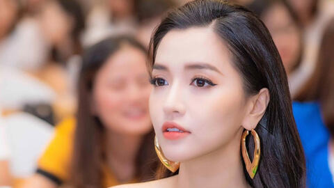 Bích Phương bị phạt 9 triệu đồng sau tranh cãi hát nhép