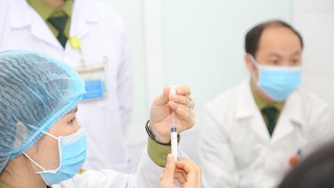 Hôm nay, 3 người tình nguyện sẽ tiêm mũi vaccine Nanocovax thứ 2