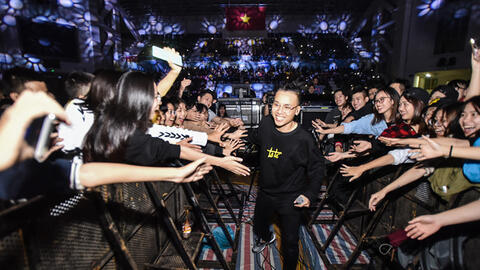 15 nghệ sĩ bị truy thu thuế 15 tỷ đồng