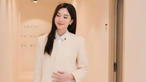 Hoa hậu Đặng Thu Thảo bất ngờ vướng nghi vấn mang thai lần 3 cho chồng thiếu gia