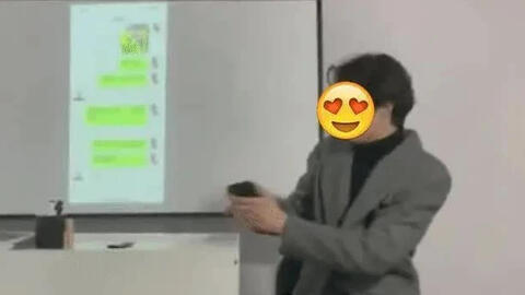 Yêu cầu check lịch sử duyệt web của sinh viên rồi trình chiếu lên bảng, nam giảng viên khiến nhiều người ngượng tái mặt