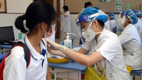 TP.HCM công bố kế hoạch tiêm vaccine COVID-19 cho trẻ từ 12-17 tuổi