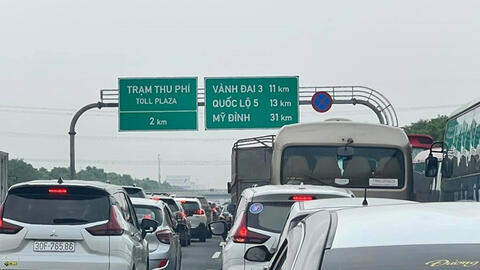 Tổng cục Đường bộ lên tiếng việc thu phí không dừng cao tốc bị lỗi