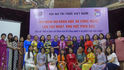 Nữ trí thức hiến kế xử lý nước thải bằng xơ mướp